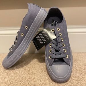 7.5 Blue Converse